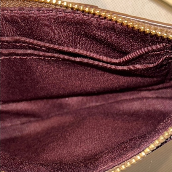 Coach Signature Leather Khaki/Platium Corner Zip Wristlet - Picture 5 of 6